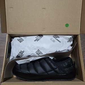 Northface Women's Thermoball Traction Mule V Size 8